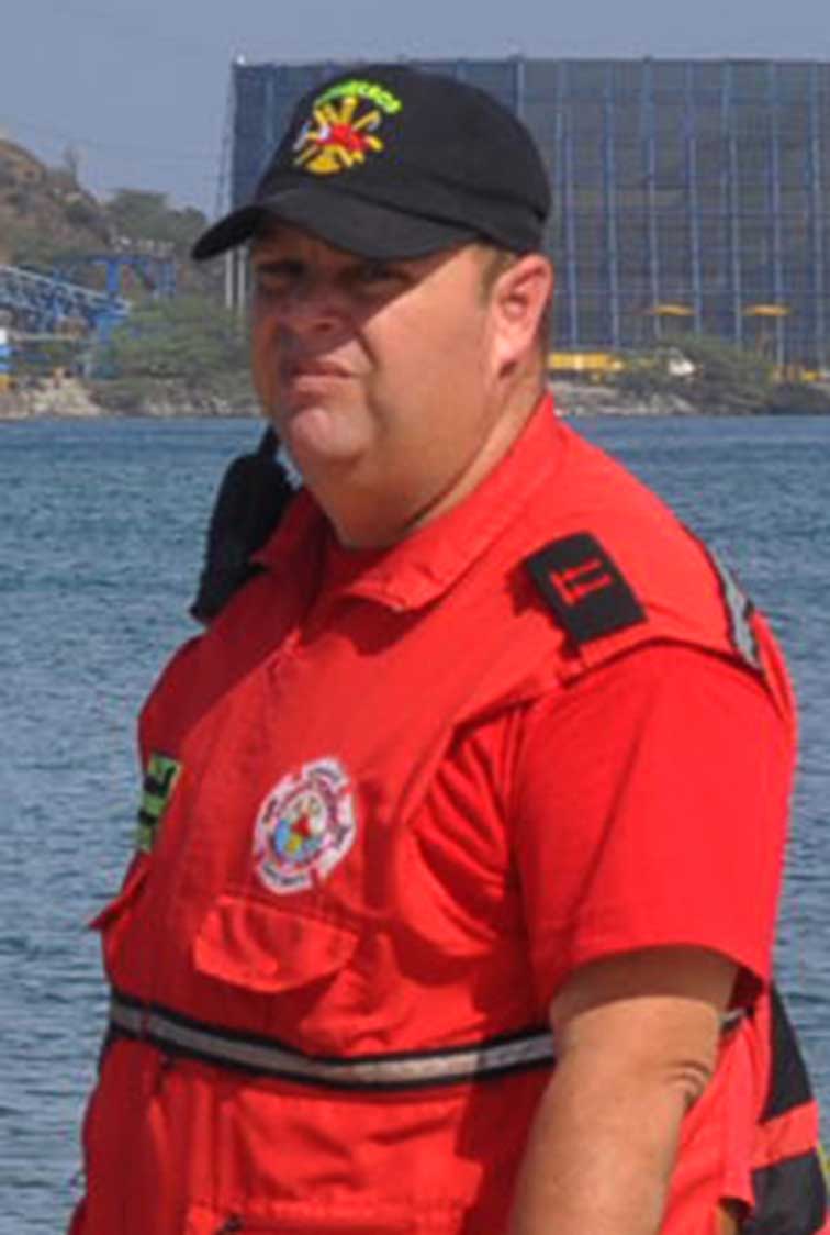 Teniente Ricardo Chahin Muñoz, jefe operativo del Cuerpo de Bomberos de Santa Marta.